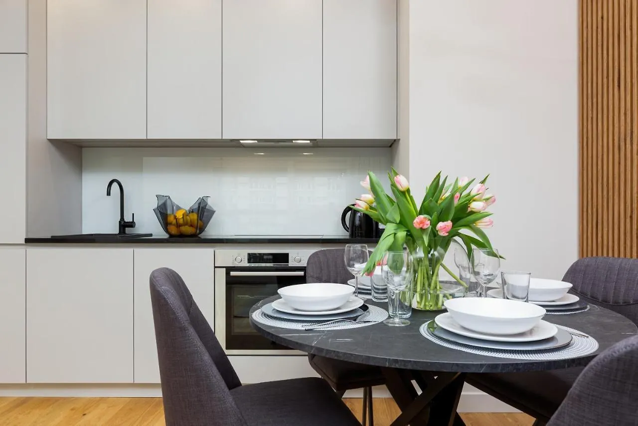 アパートホテル Mennica Residence - City Center By Renters Prestige ワルシャワ